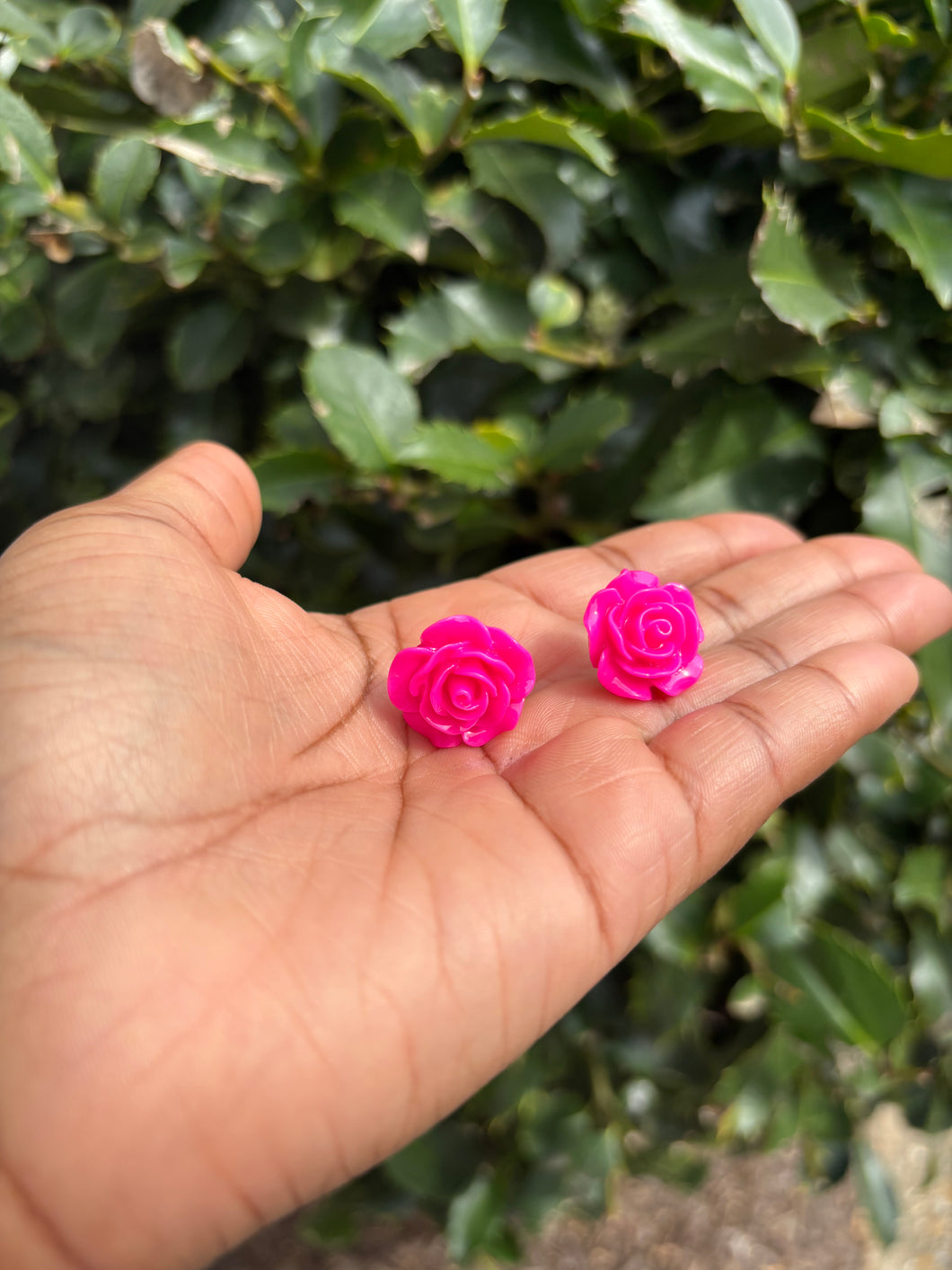 🌸 Dark Pink Resin Flower Earrings – 1 Inch Width | Handmade Statement Studs 🌸