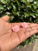 Load image into Gallery viewer, 🌸 Pastel Pink Resin Flower Earrings – 1 Inch | Handmade Soft Floral Studs 🌸
