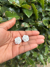 Load image into Gallery viewer, 🤍 White Resin Flower Earrings – 1 Inch | Handmade Elegant Floral Studs 🤍
