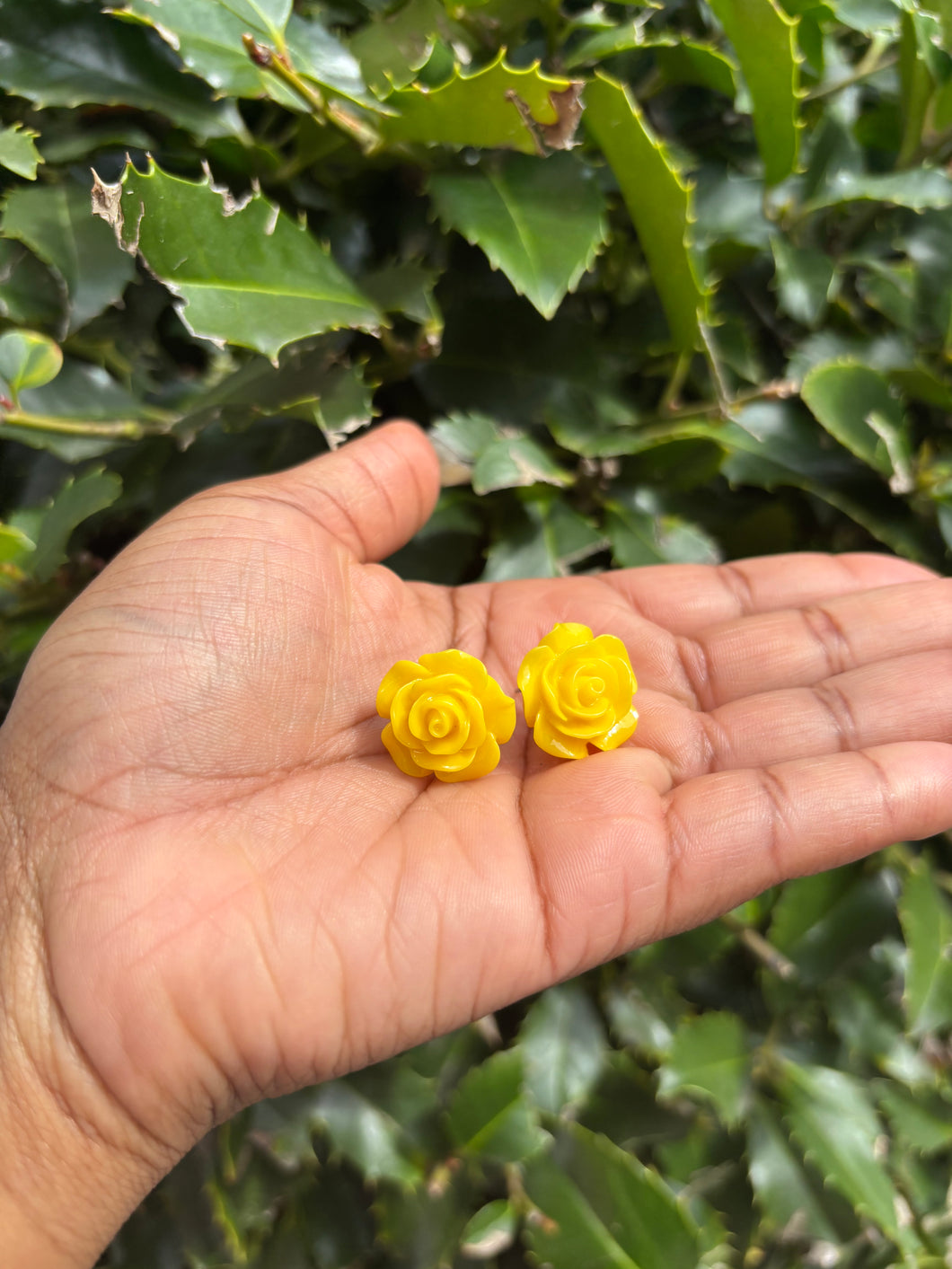 💛 Yellow Resin Flower Earrings – 1 Inch | Bright & Sunny Handmade Studs 💛